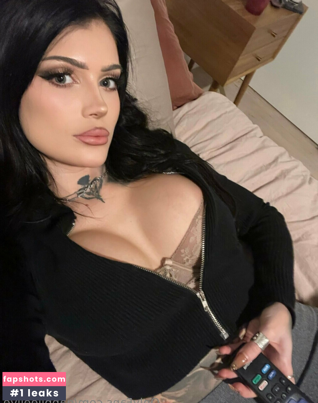 VerenaG gallery photo #3