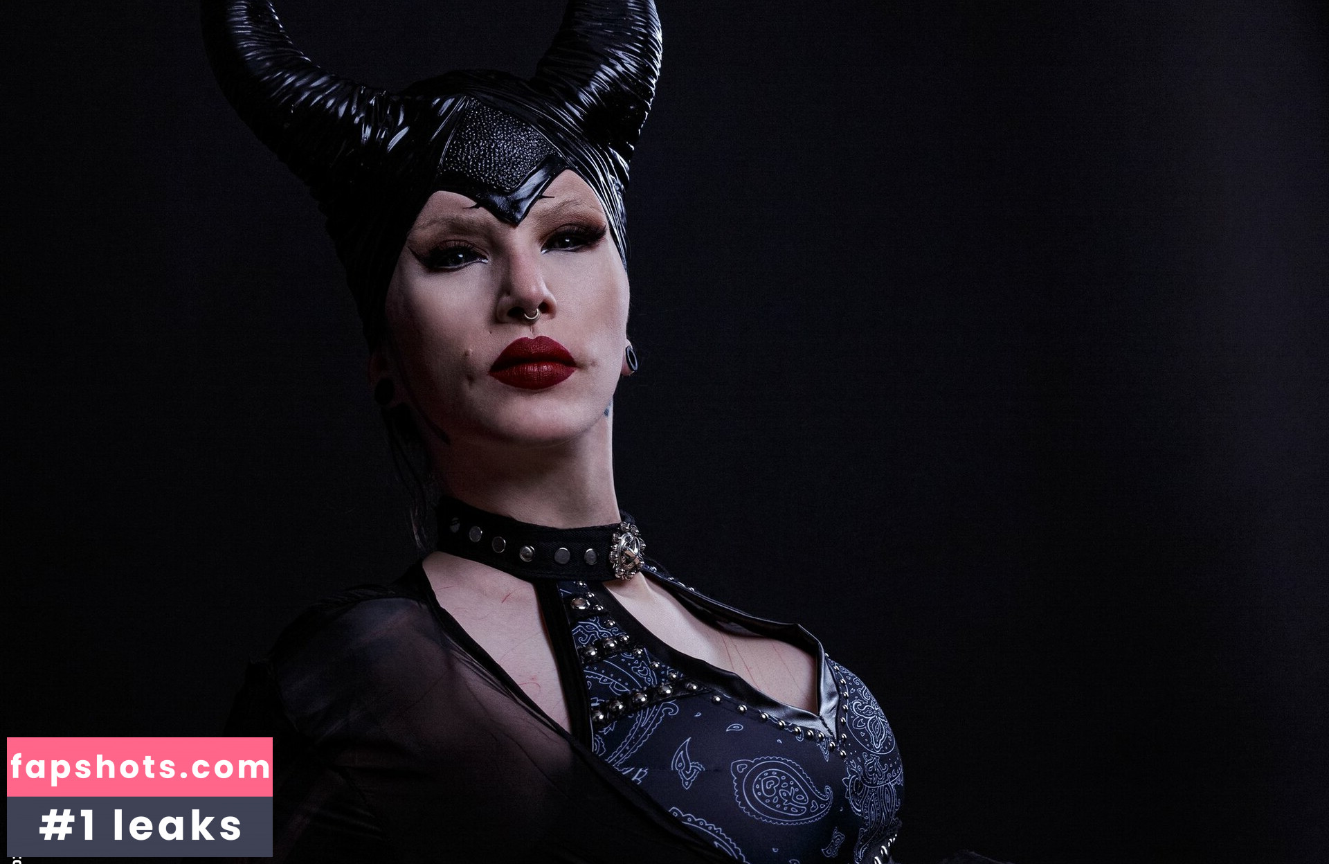 Veronica Carol Blades Nude Leaks OnlyFans Photos #6 - LeakJerk