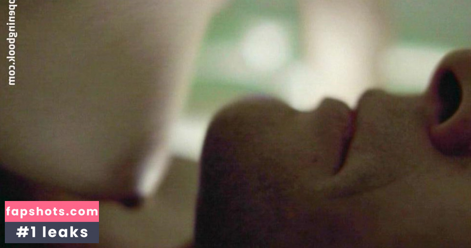 Veronica Delao gallery photo #4