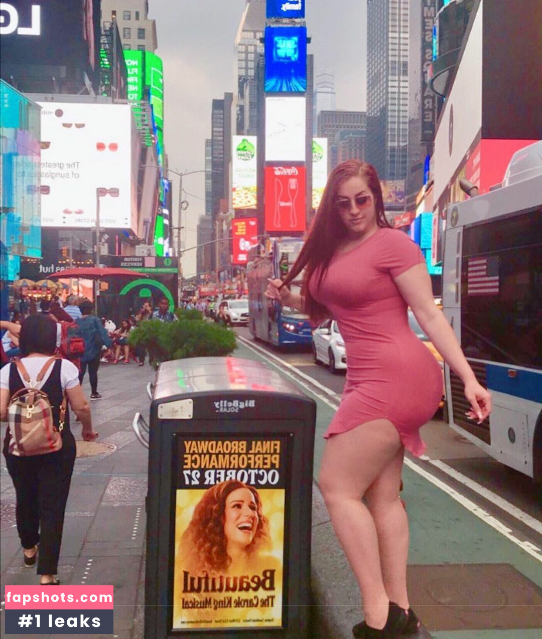 Veronica Dragone gallery photo #2