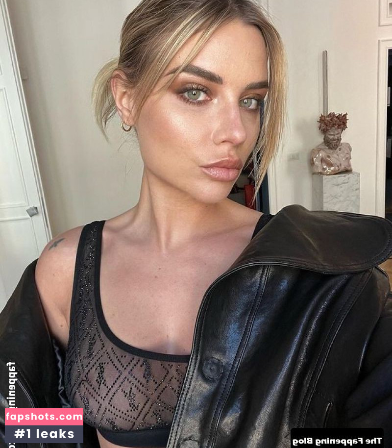 Veronica Ferraro Nude Leaks OnlyFans Photos #45 - LeakJerk