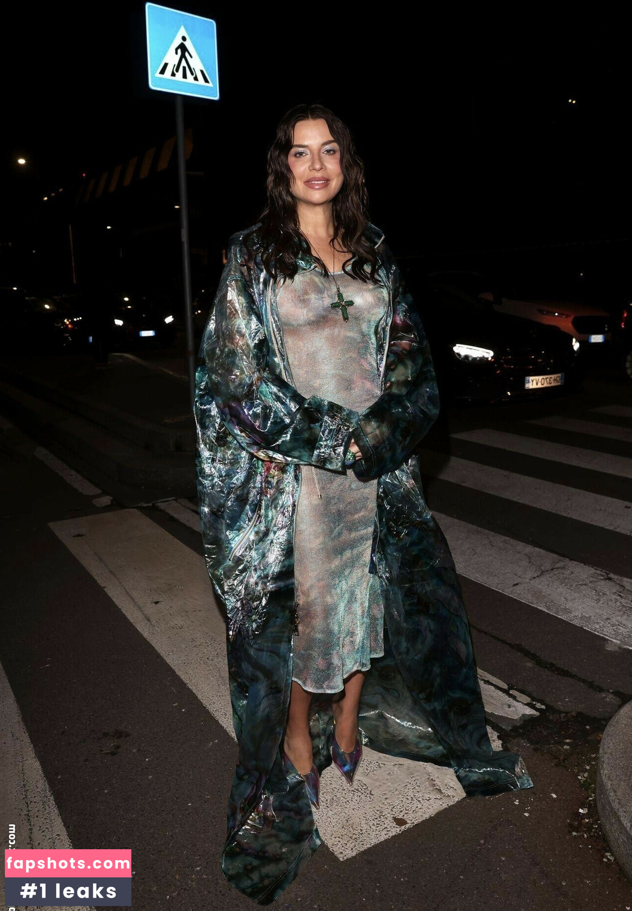 Veronica Ferraro Nude Leaks OnlyFans Photos #9 - LeakJerk