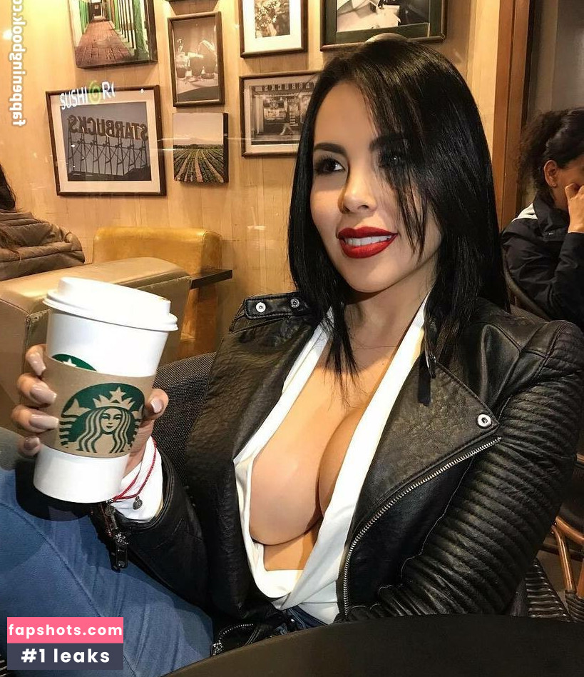 Verónica Flores gallery photo #2