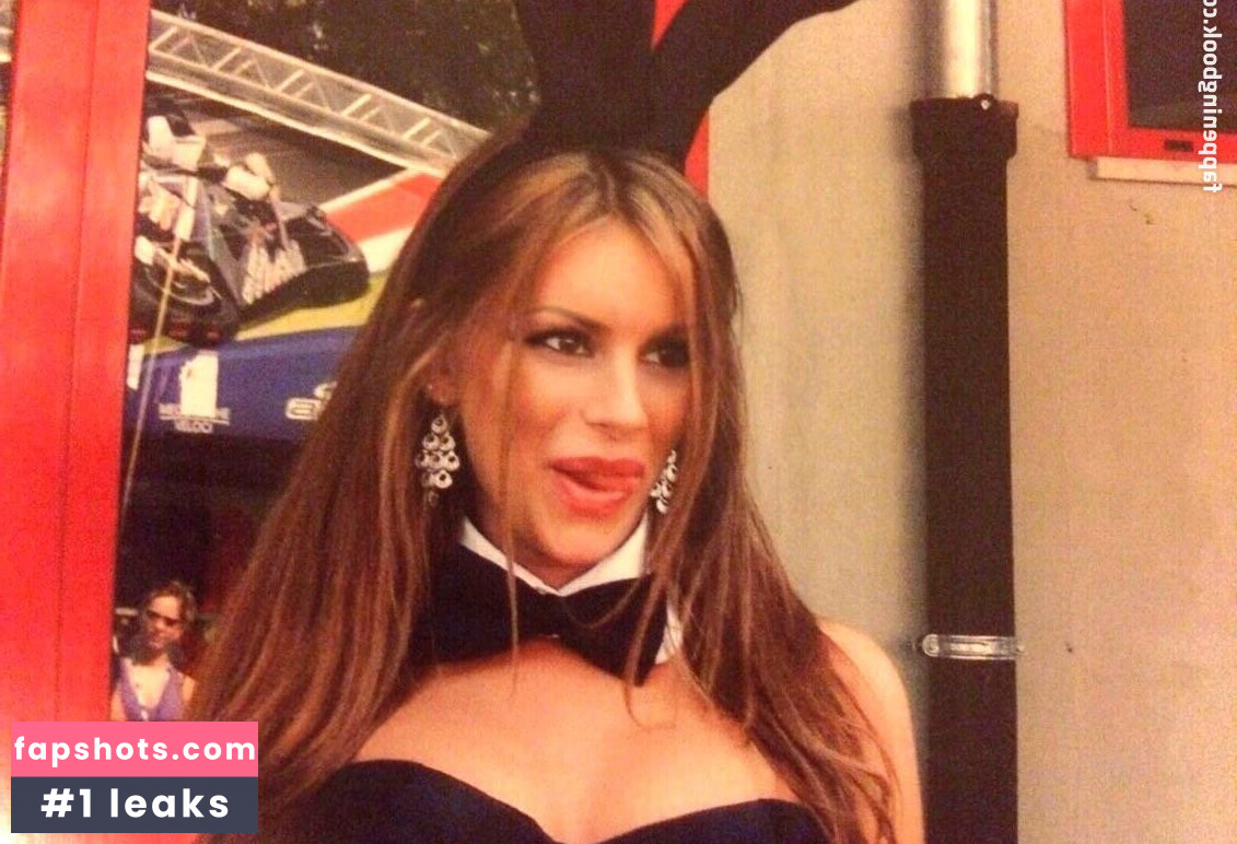 Veronica Graf Nude Leaks OnlyFans Photos #6 - LeakJerk