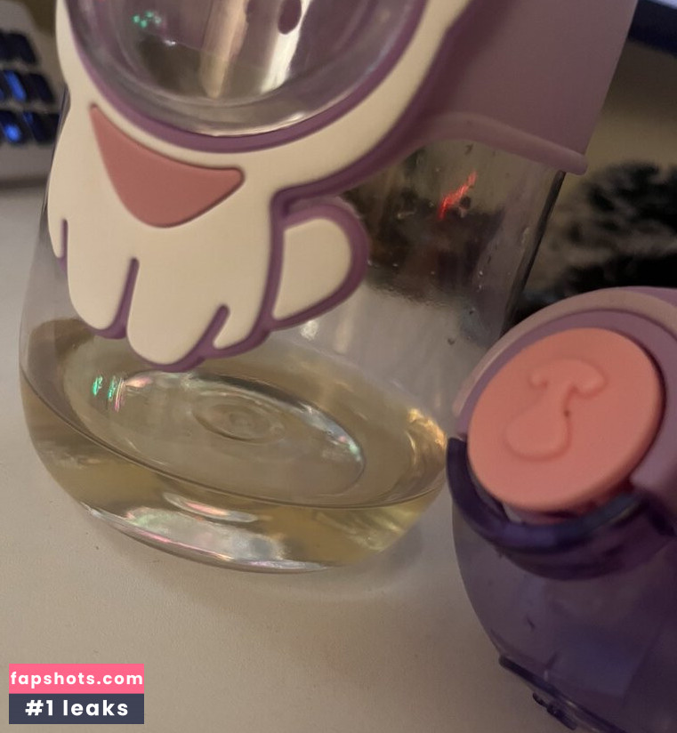 veronica.juggs gallery photo #7