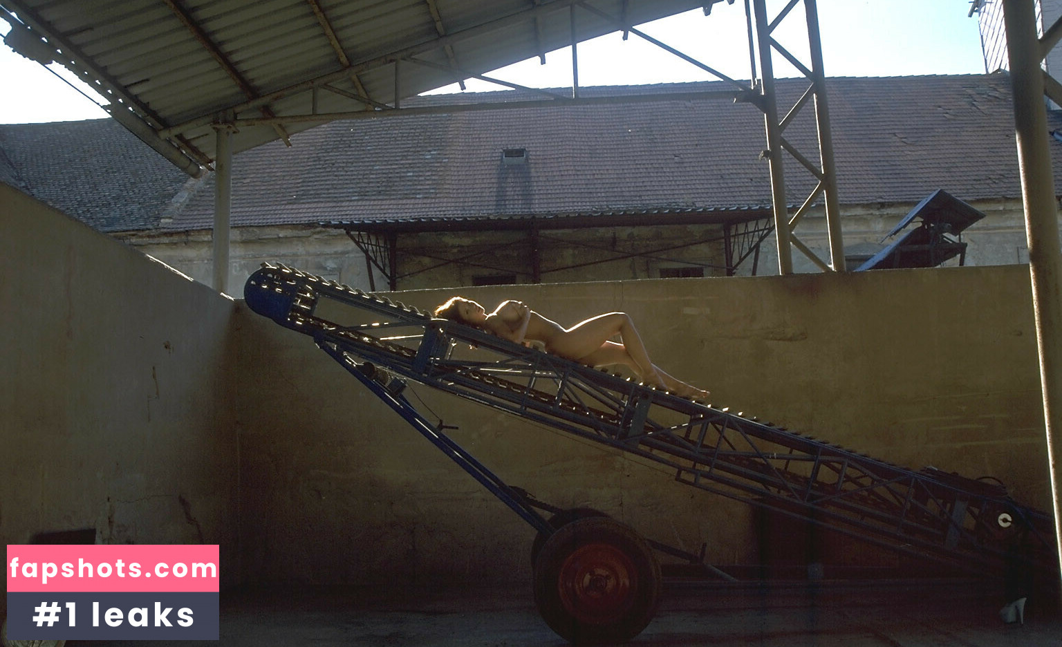 Veronica Zemanova Nude Leaks OnlyFans Photos #277 - Fapshots