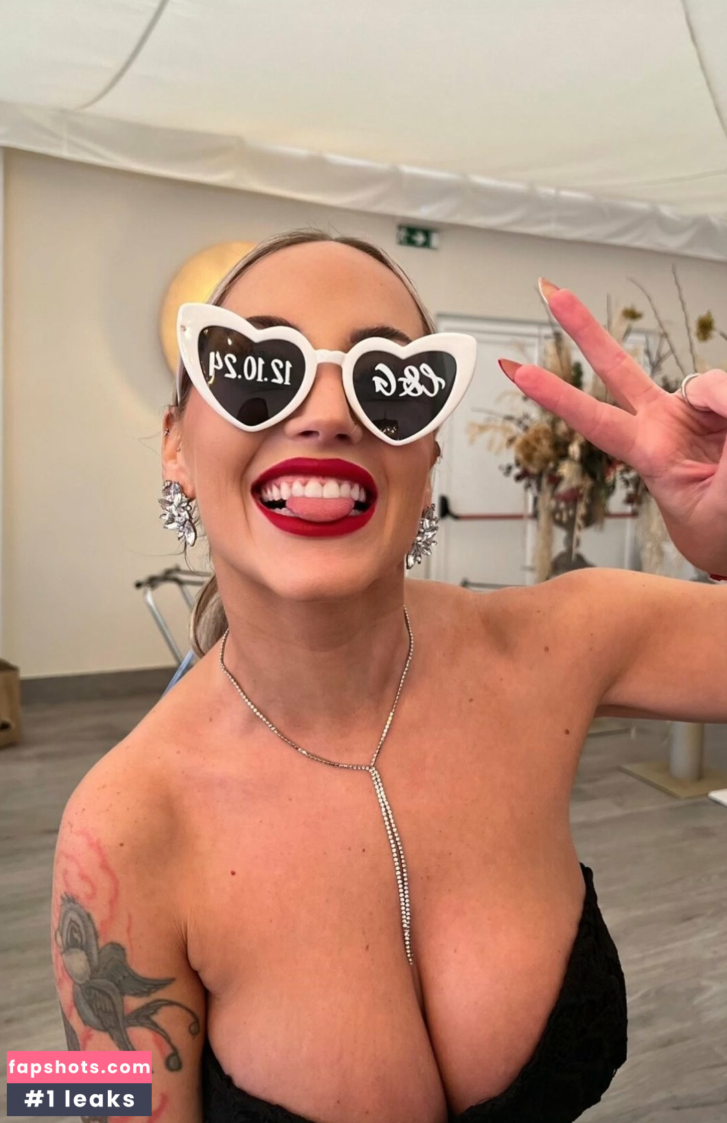 veronik13 gallery photo #3