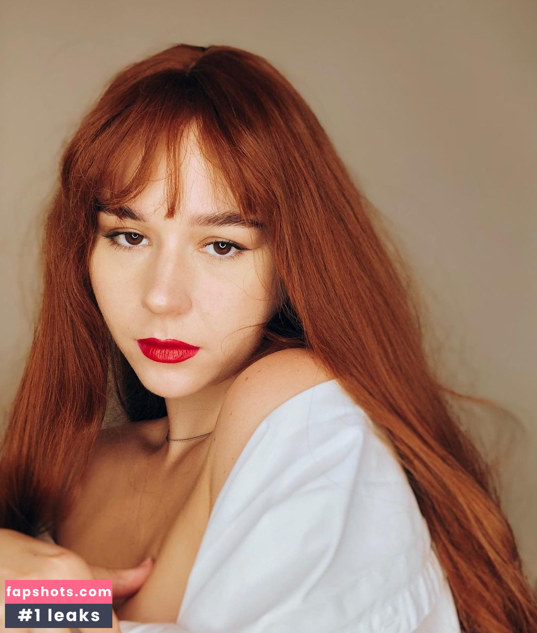 Veronika Kudinenko gallery photo #2