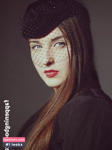 Veronika Sapozhnikova gallery photo #14