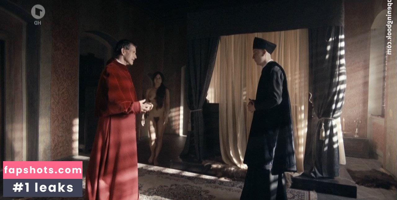 Veronika Strapkova gallery photo #2