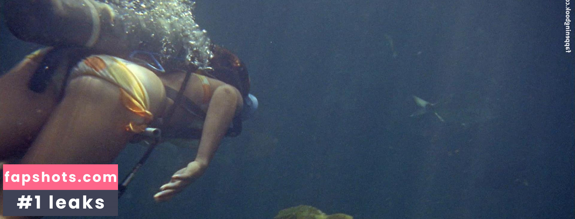 Véronique Vendell nude babe gallery