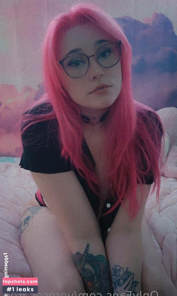 veroses.free nude babe gallery