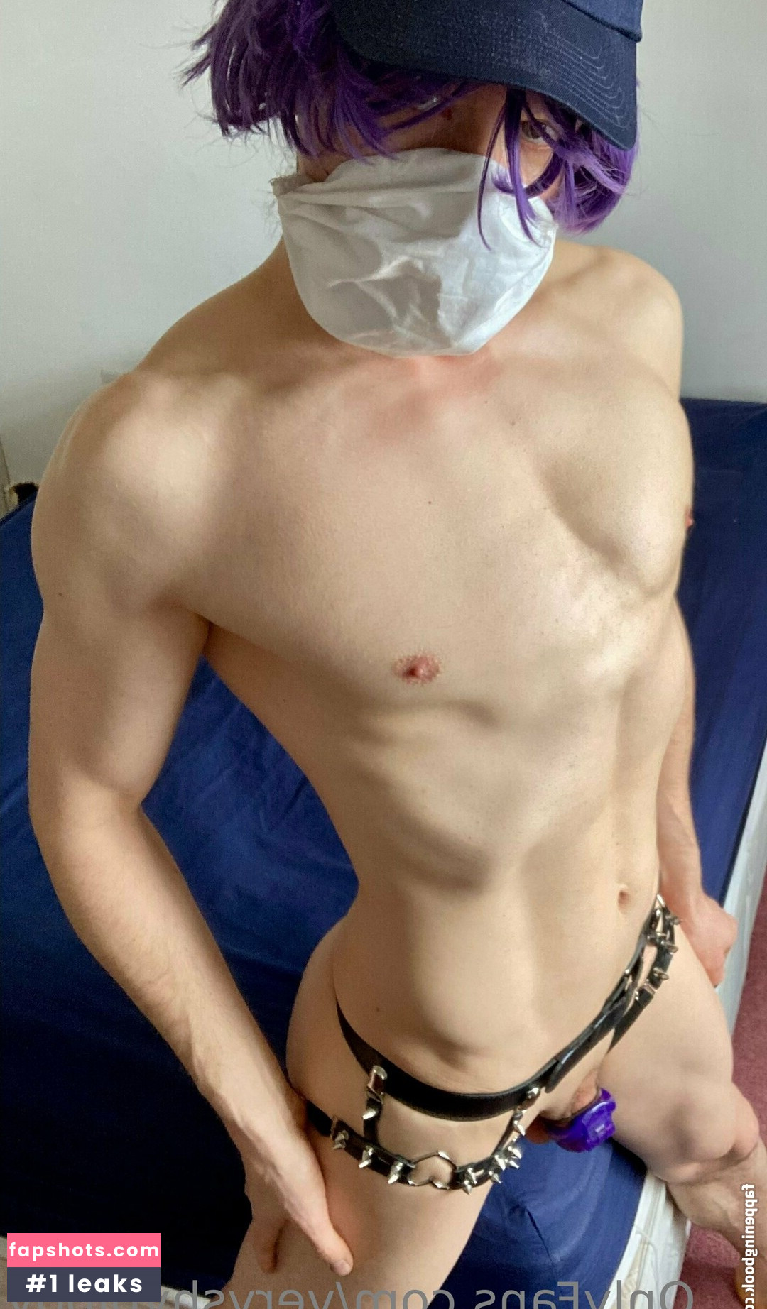 veryshybiboy nude babe gallery