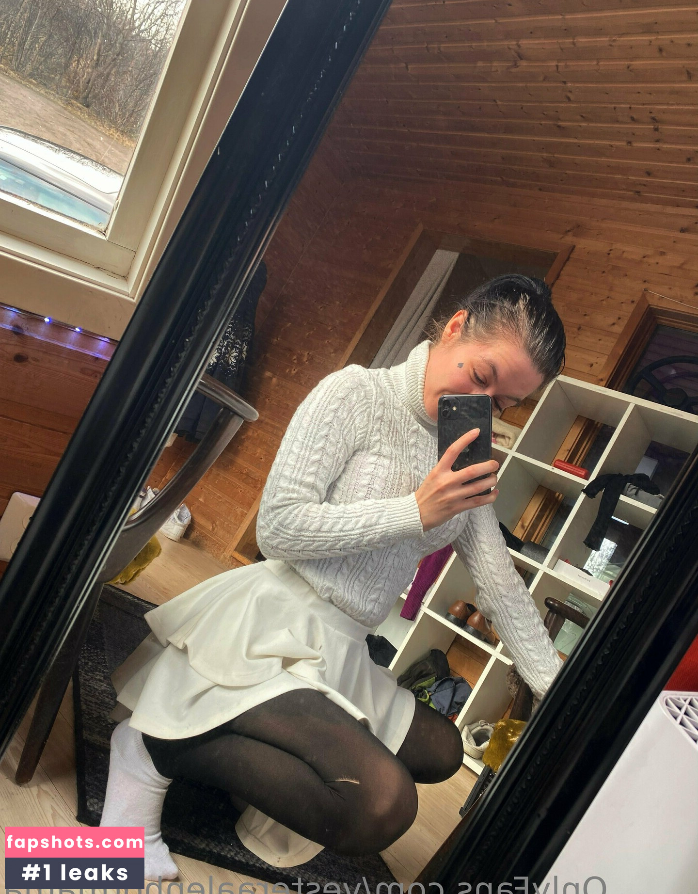 vesteraalenhotmama nude babe gallery