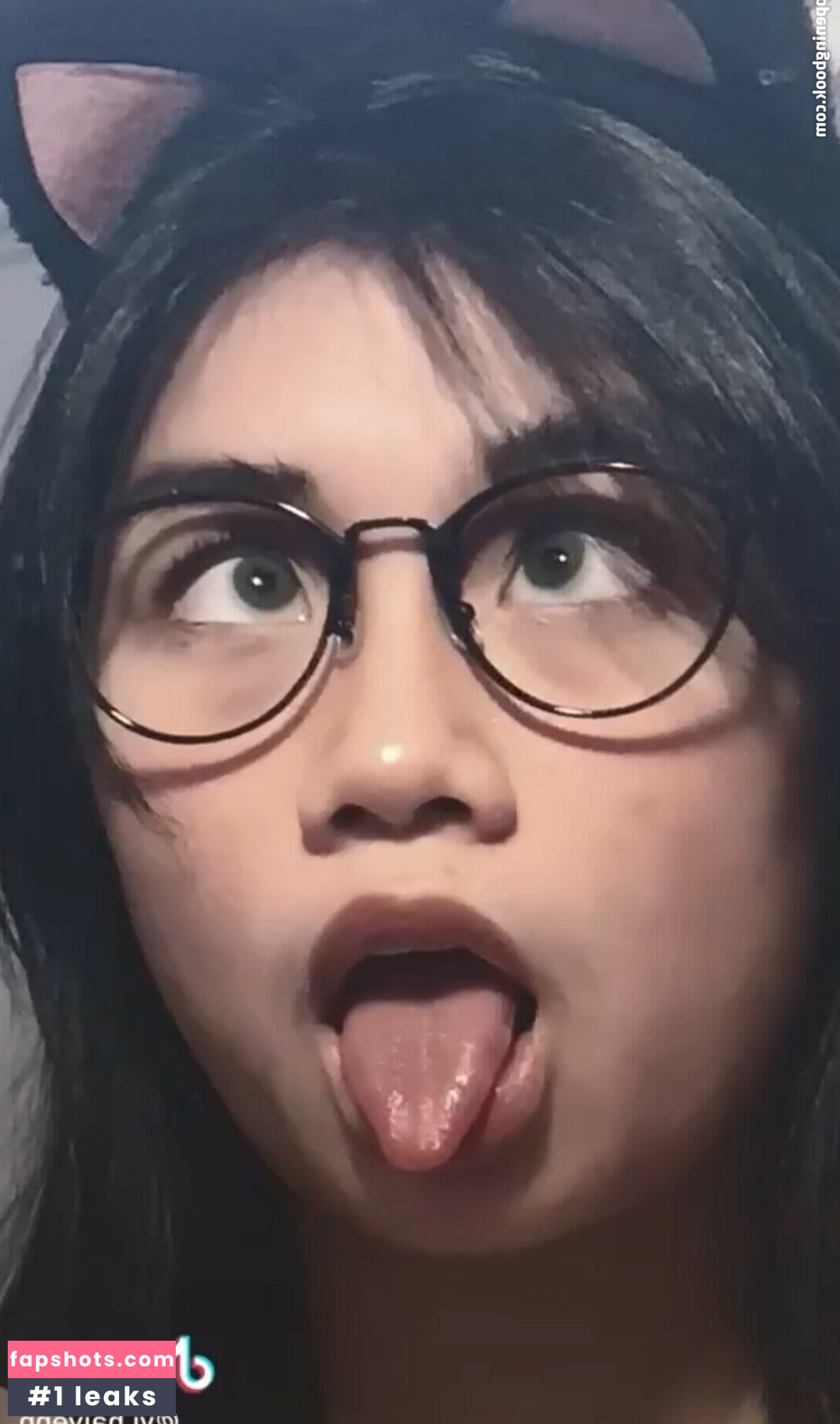 Vi.haiyenn gallery photo #22