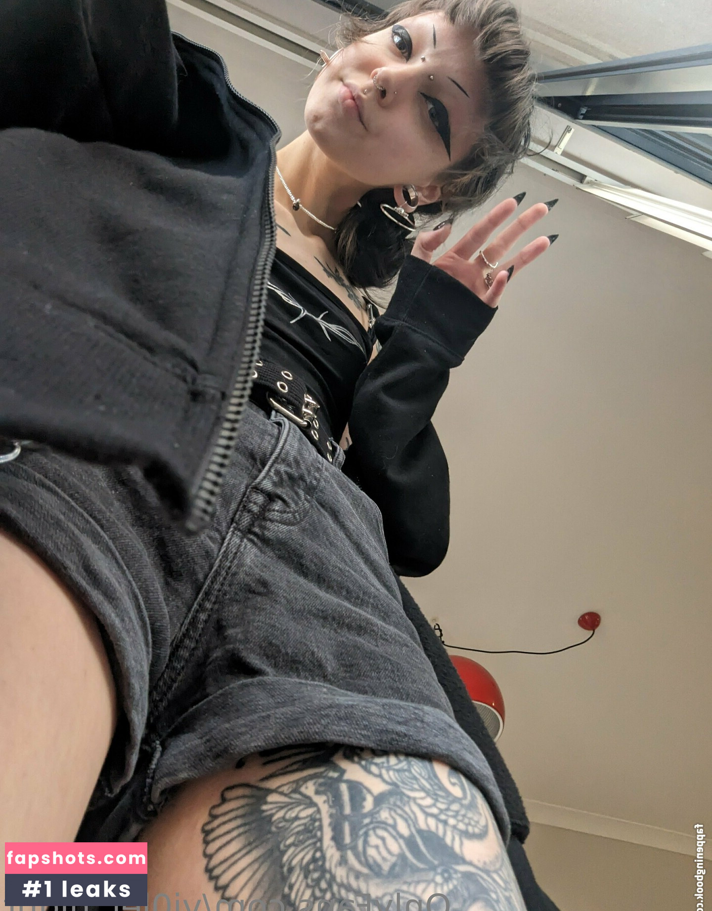 vi0let_night gallery photo #14