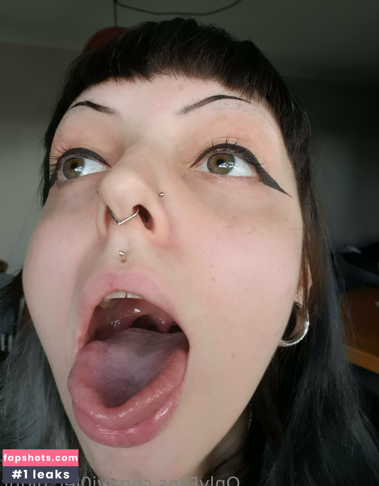 vi0let_night gallery photo #30