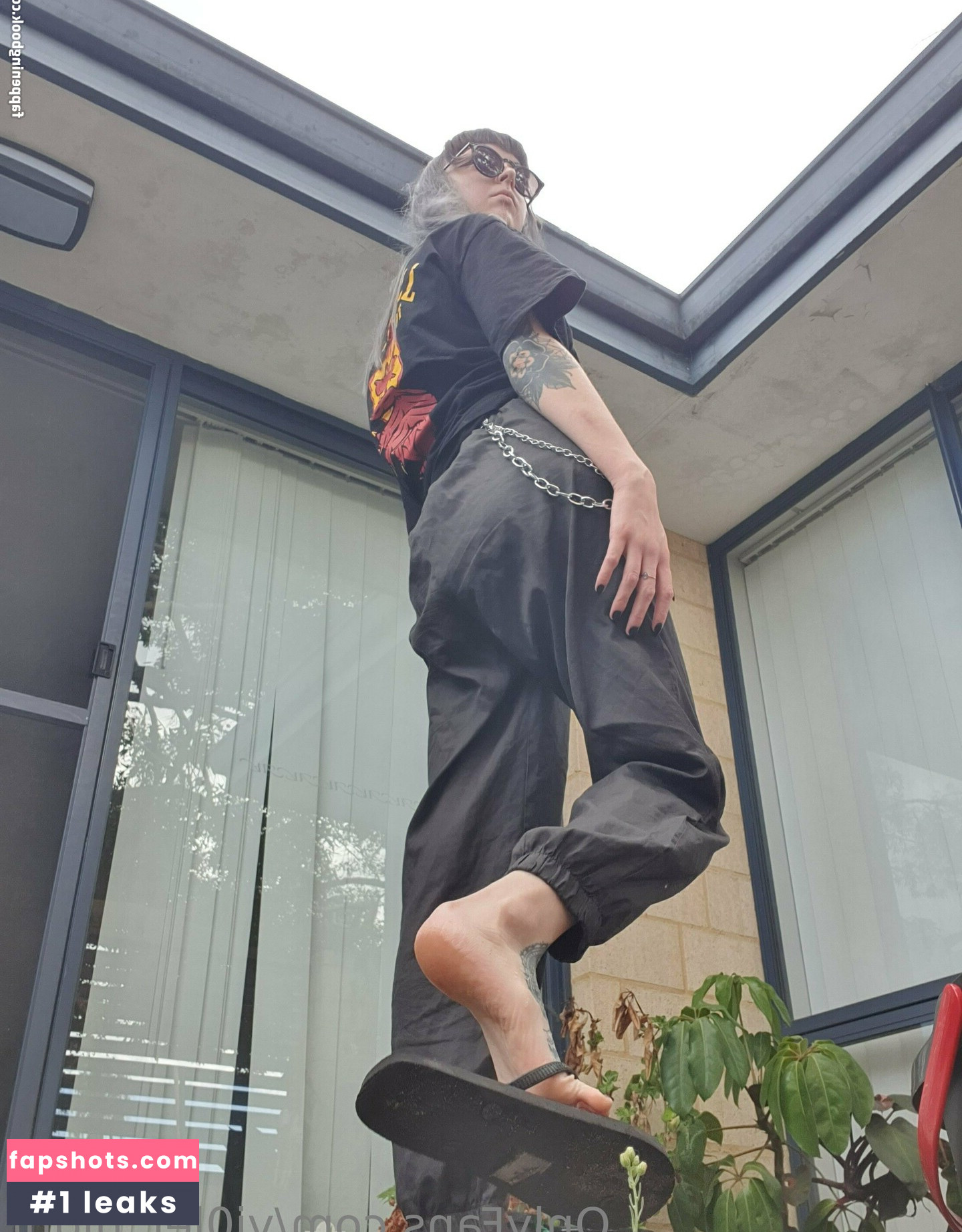 vi0let_night gallery photo #34