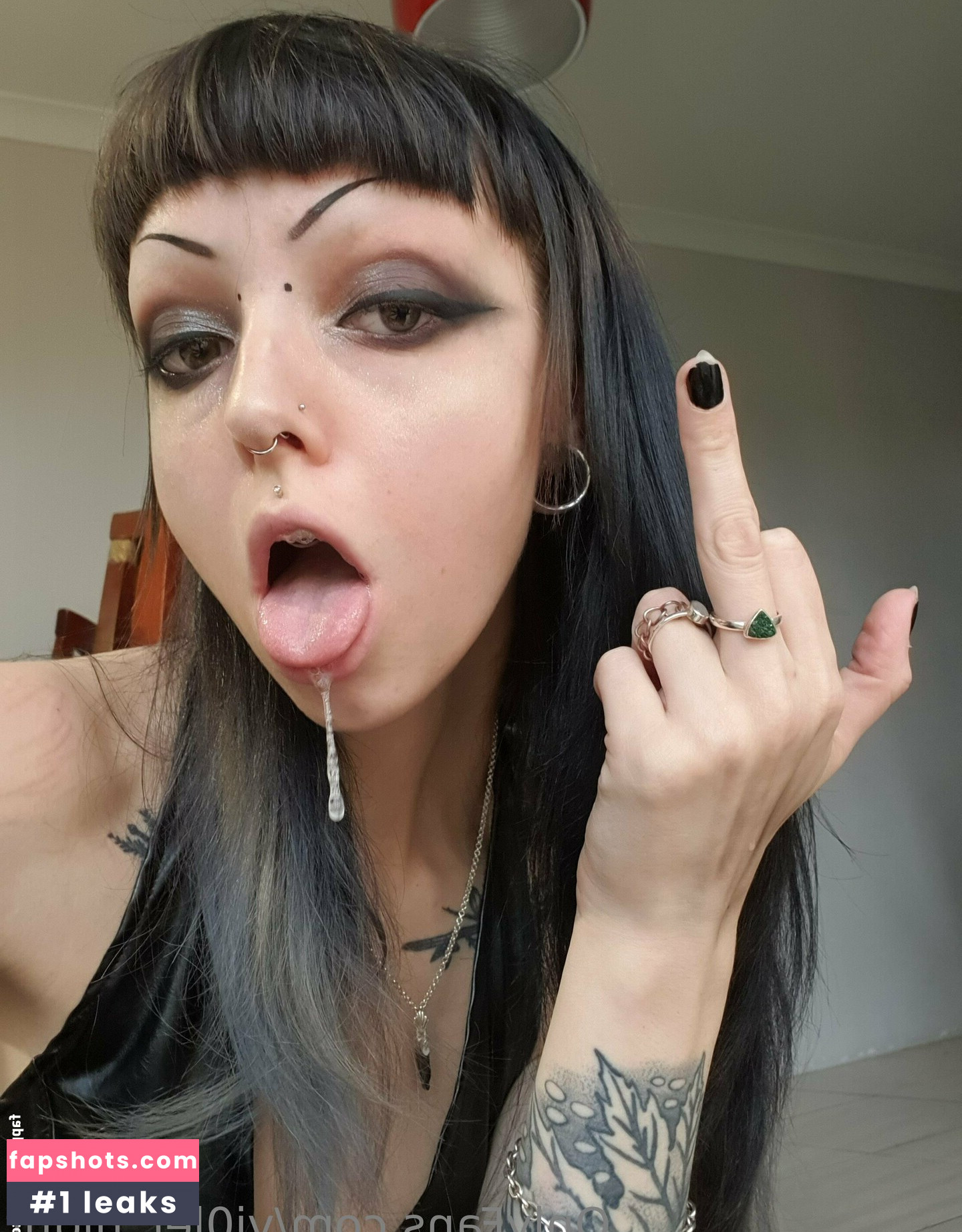 vi0let_night gallery photo #37