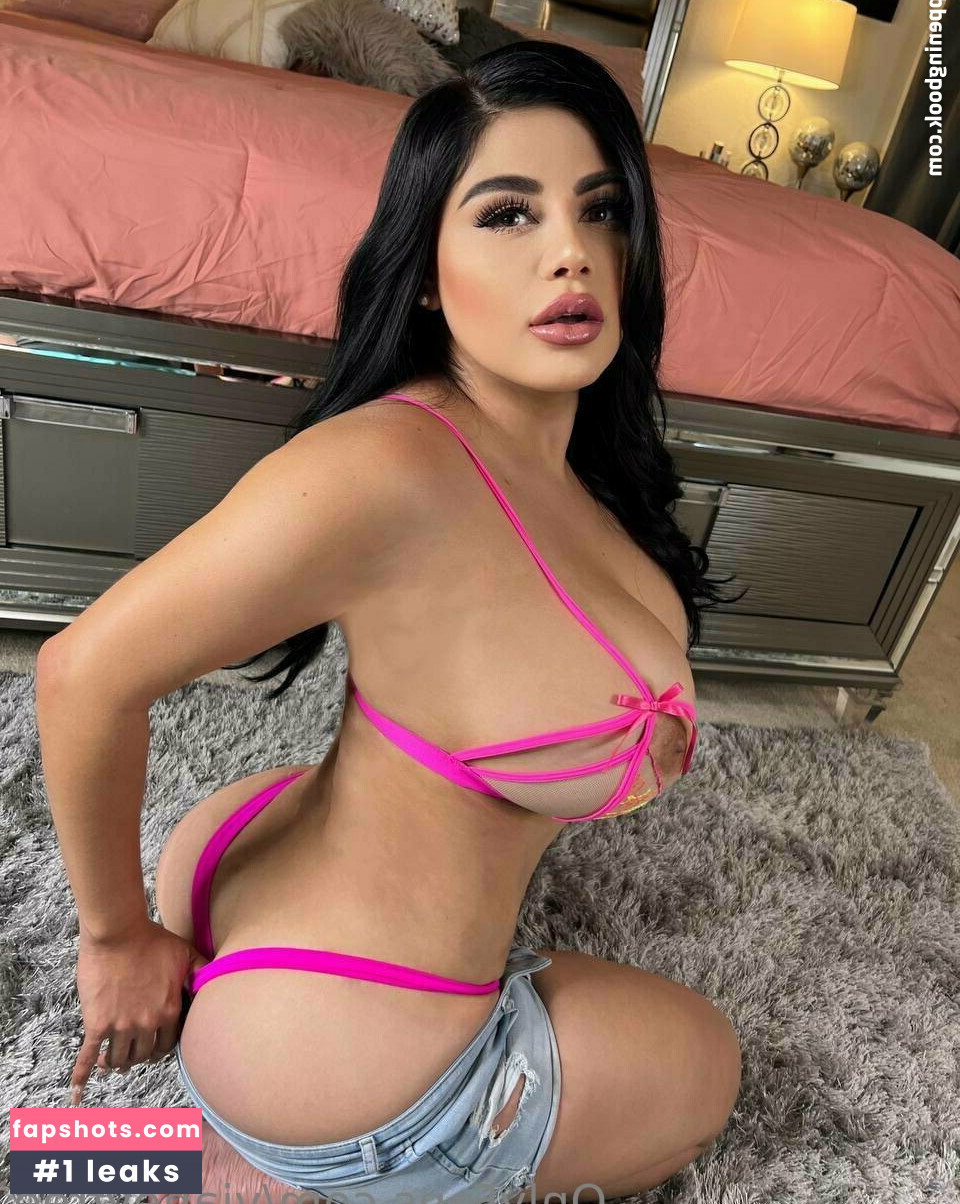 vianeyfree Nude Leaks OnlyFans Photos #122 - LeakJerk