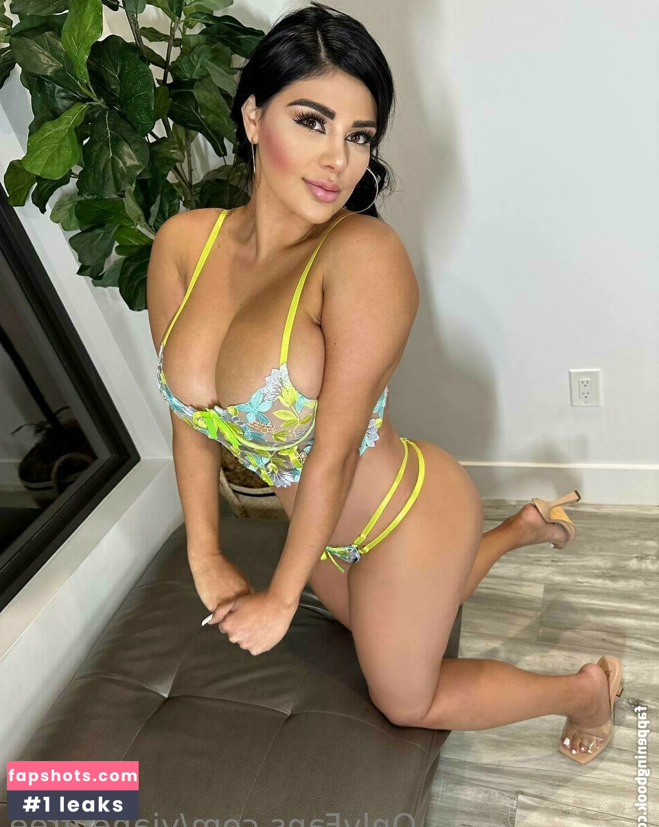 vianeyfree Nude Leaks OnlyFans Photos #30 - LeakJerk