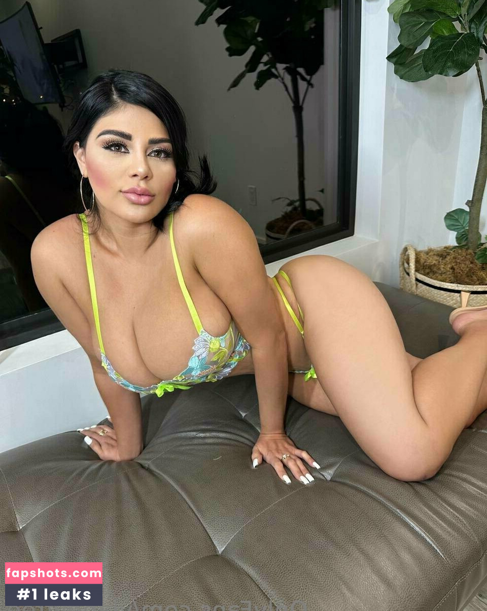 vianeyfree Nude Leaks OnlyFans Photos #83 - LeakJerk