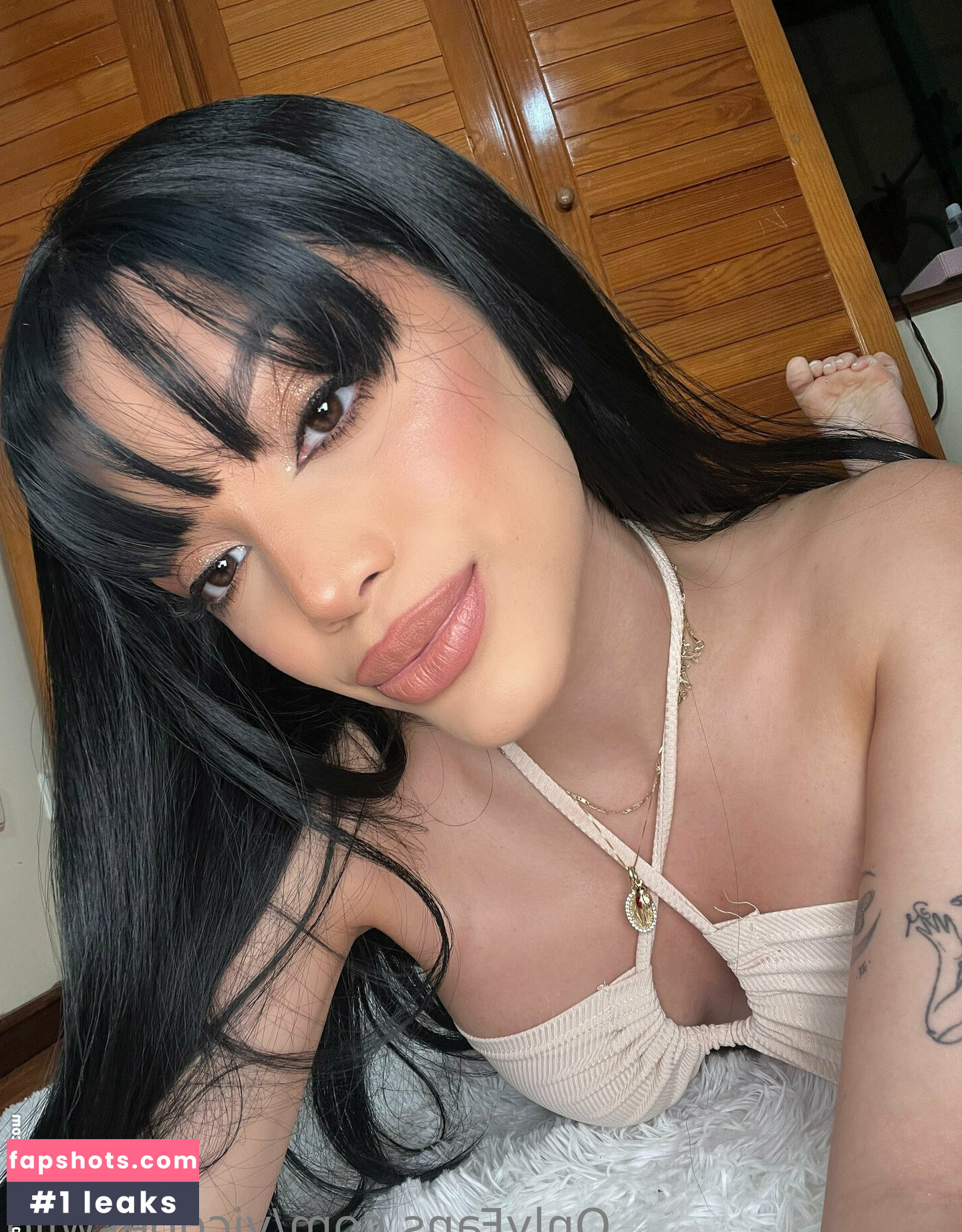 vicgoeswild gallery photo #6