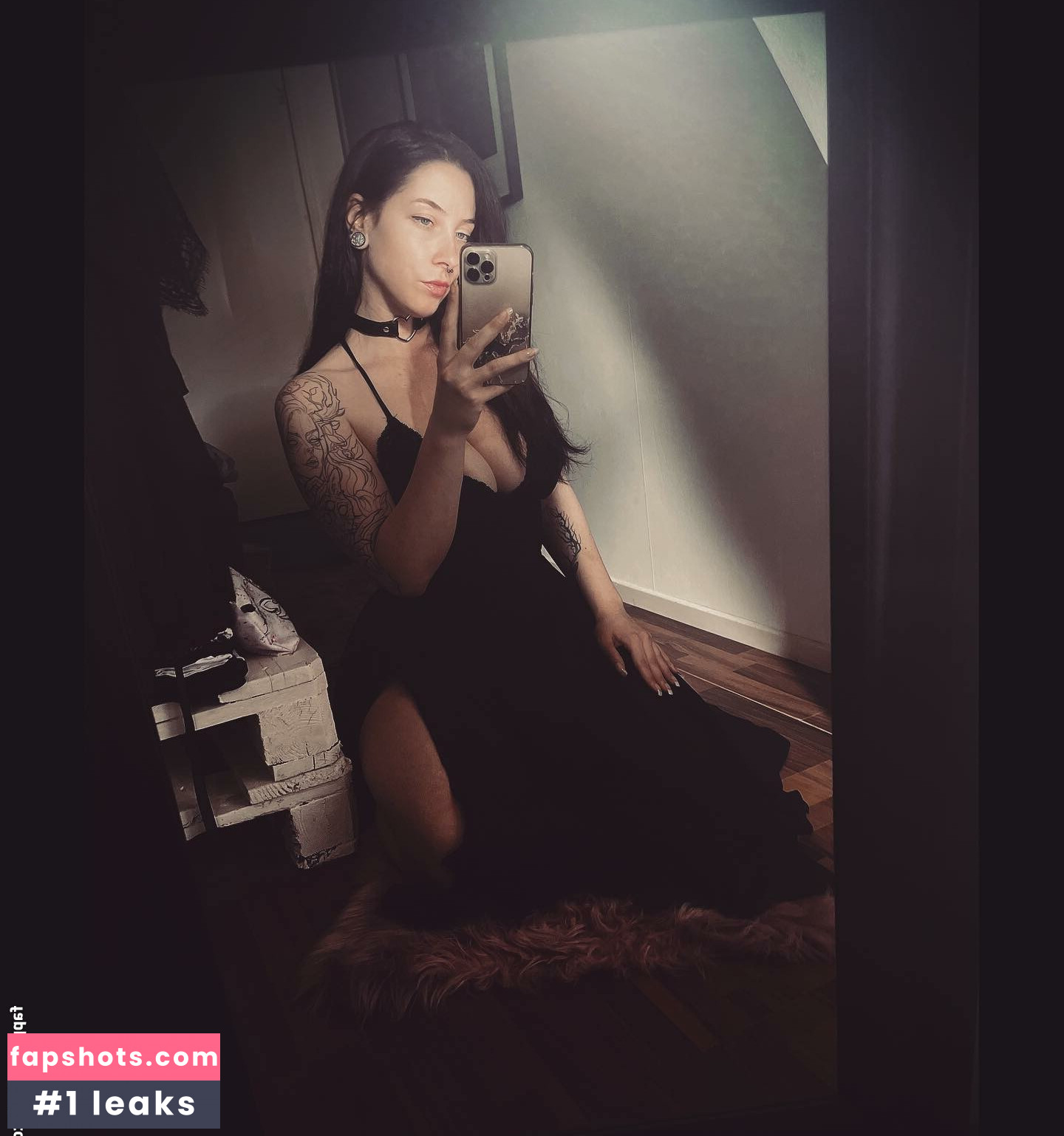 vicki25 gallery photo #14