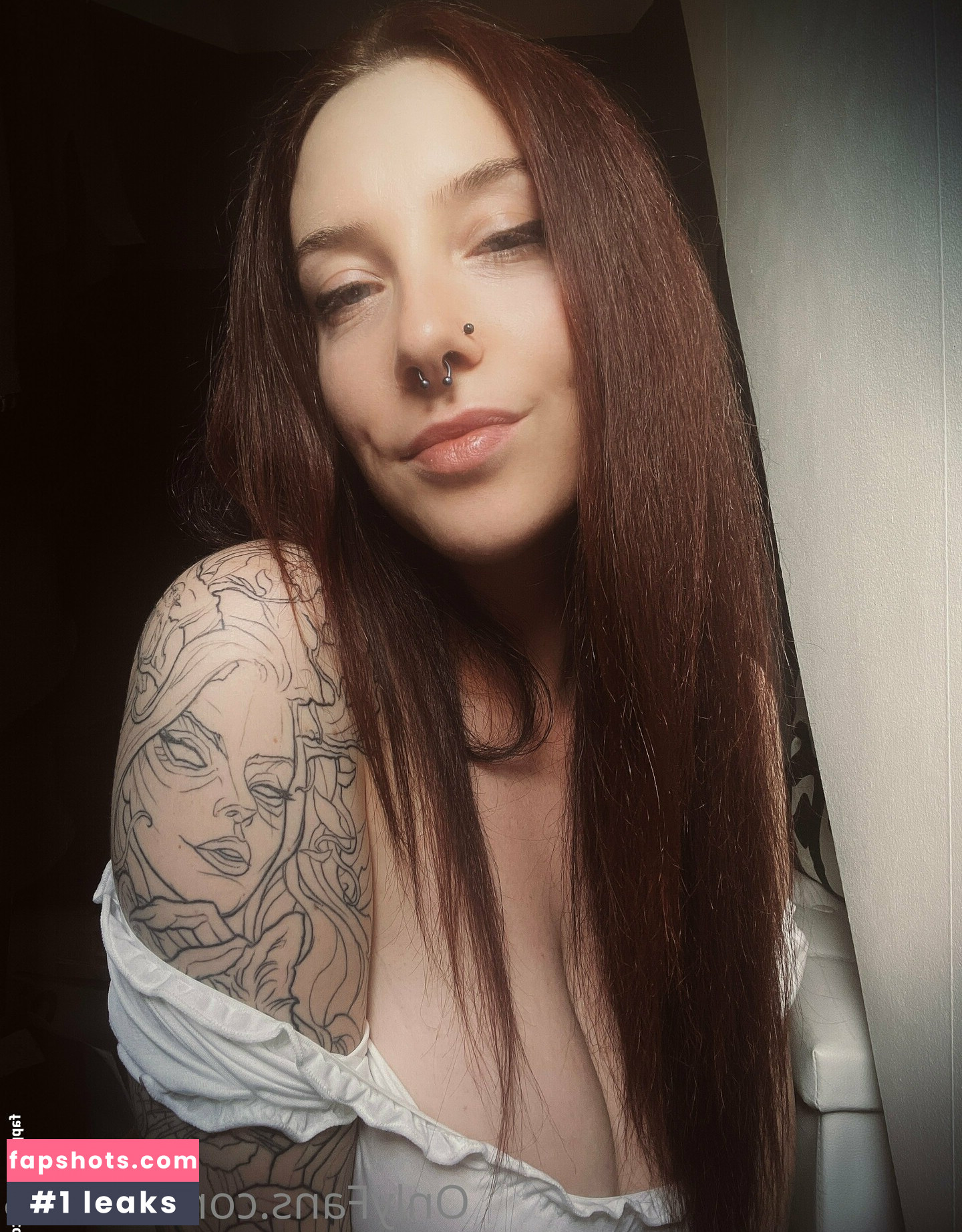 vicki25 gallery photo #15