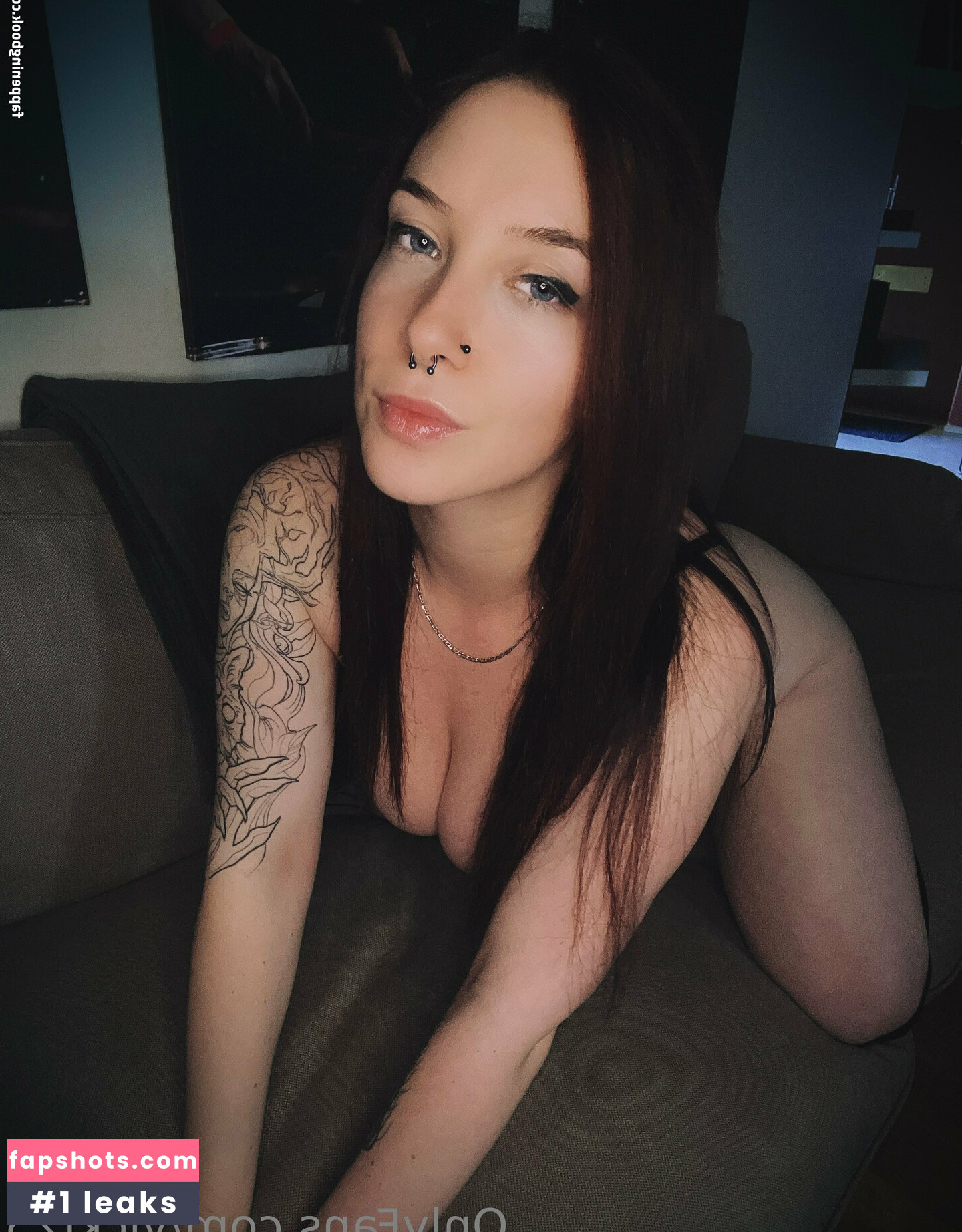 vicki25 gallery photo #6