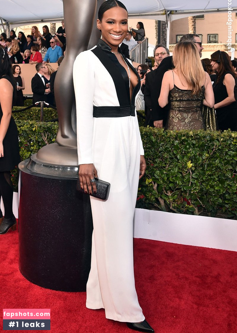 Vicky Jeudy gallery photo #6