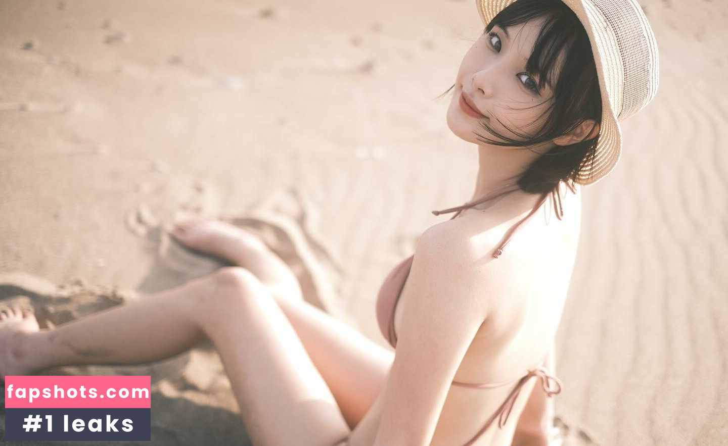 _vickymouse nude babe gallery