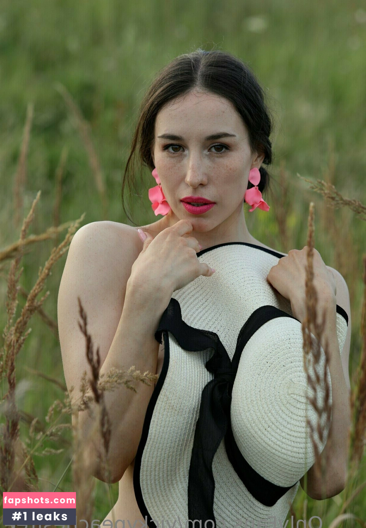 vickypeachesfree gallery photo #5