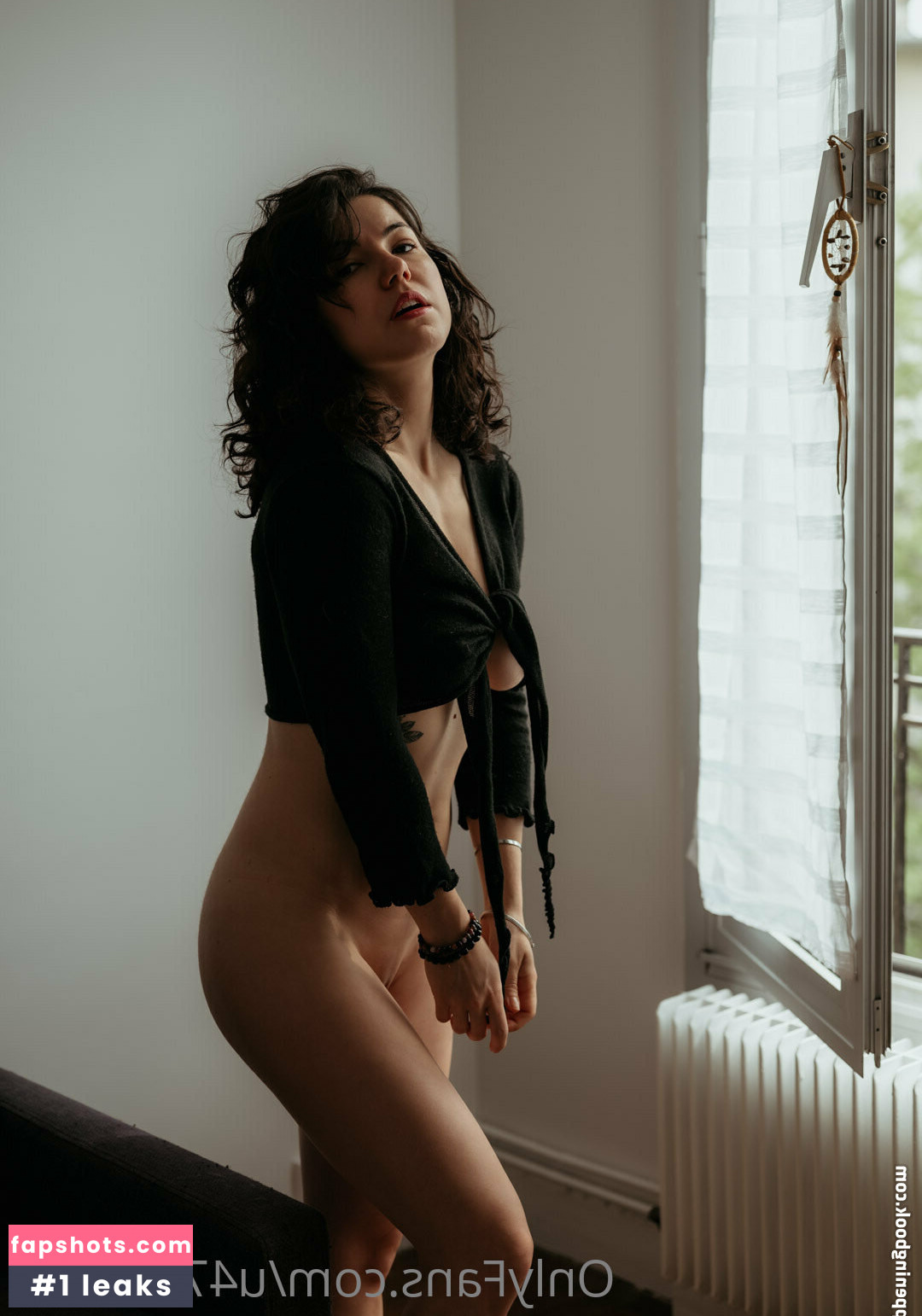 Victoire De Blasset gallery photo #10