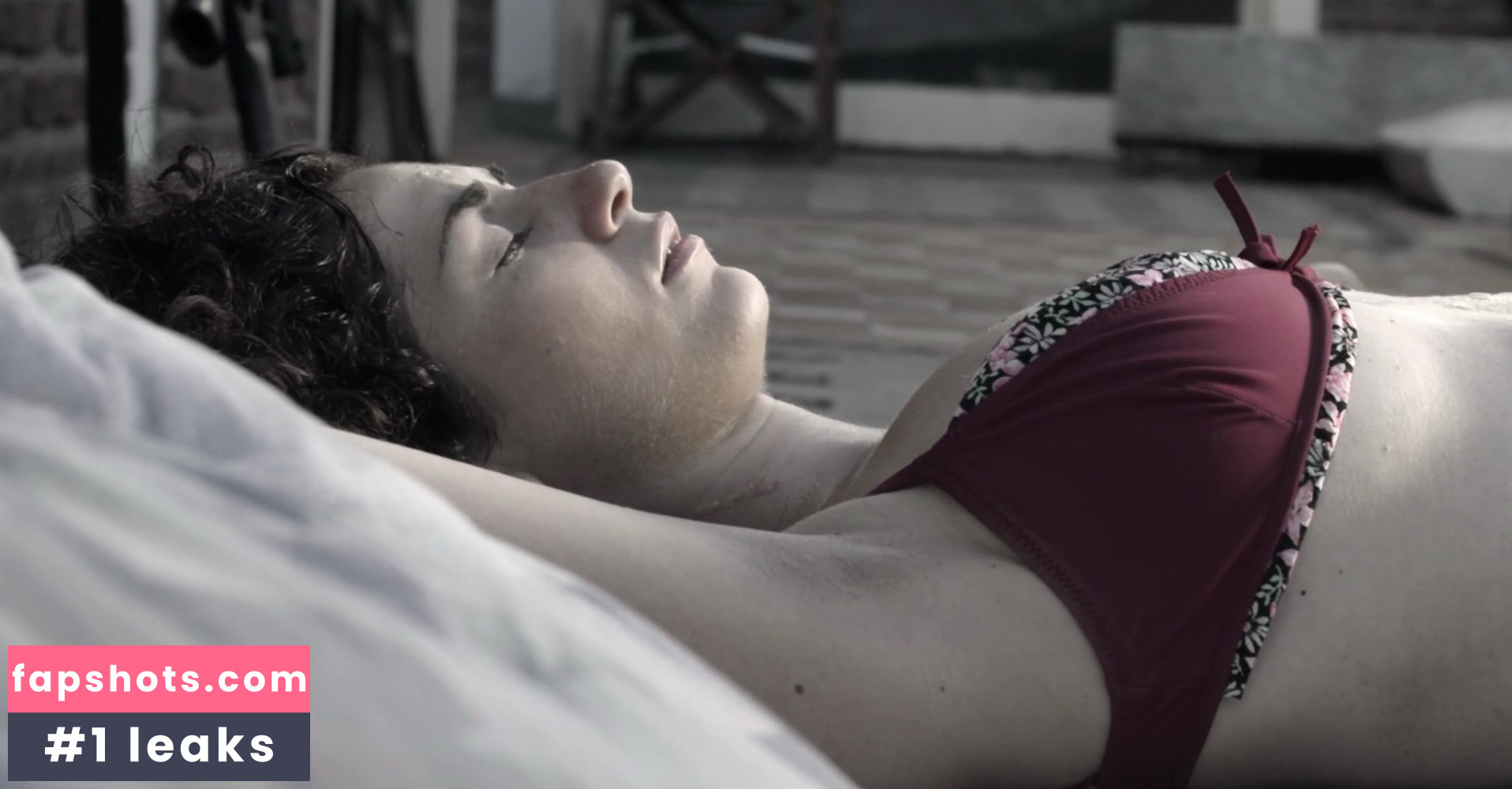 Victoria Almeida gallery photo #3