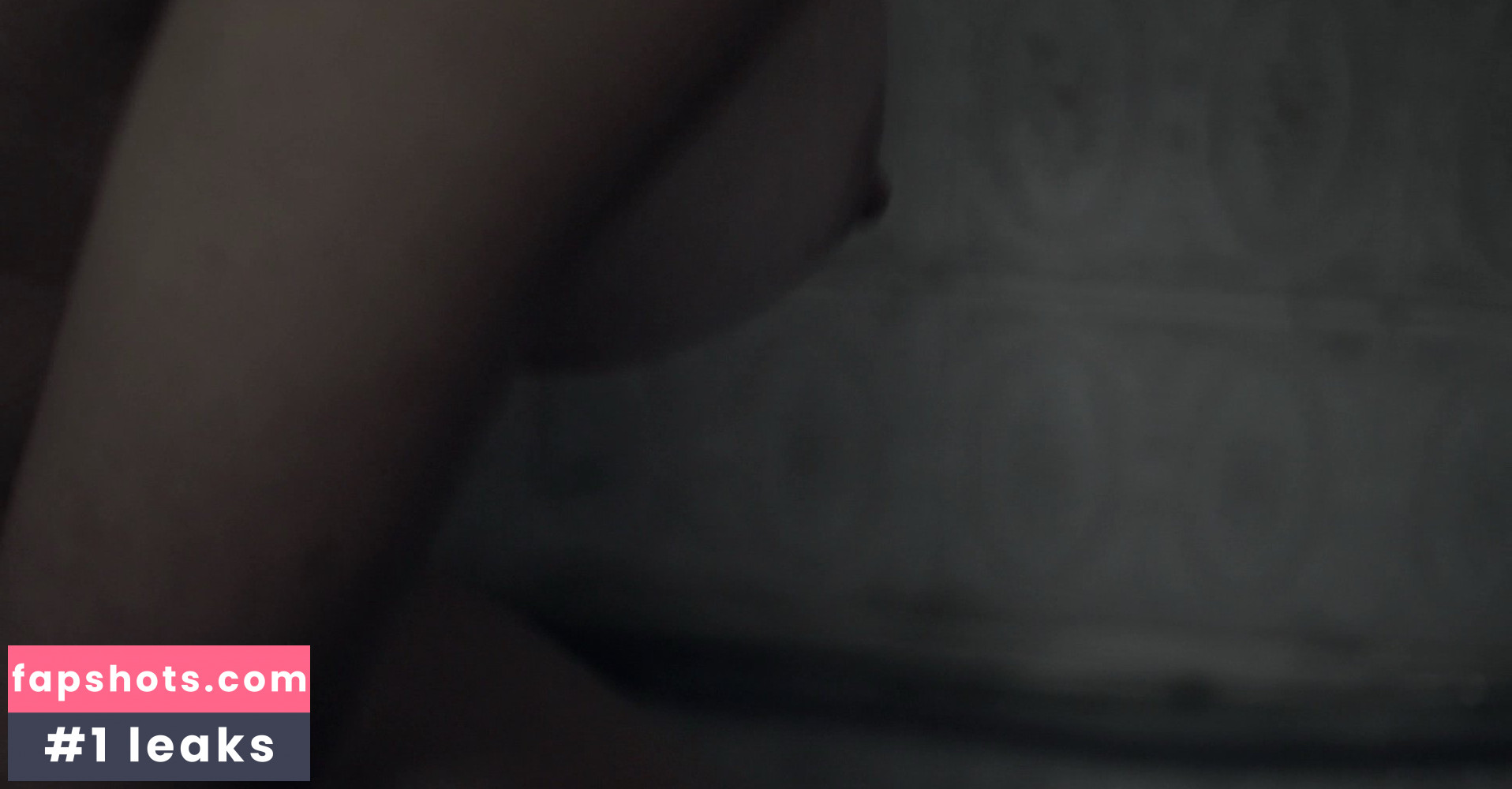 Victoria Almeida gallery photo #7