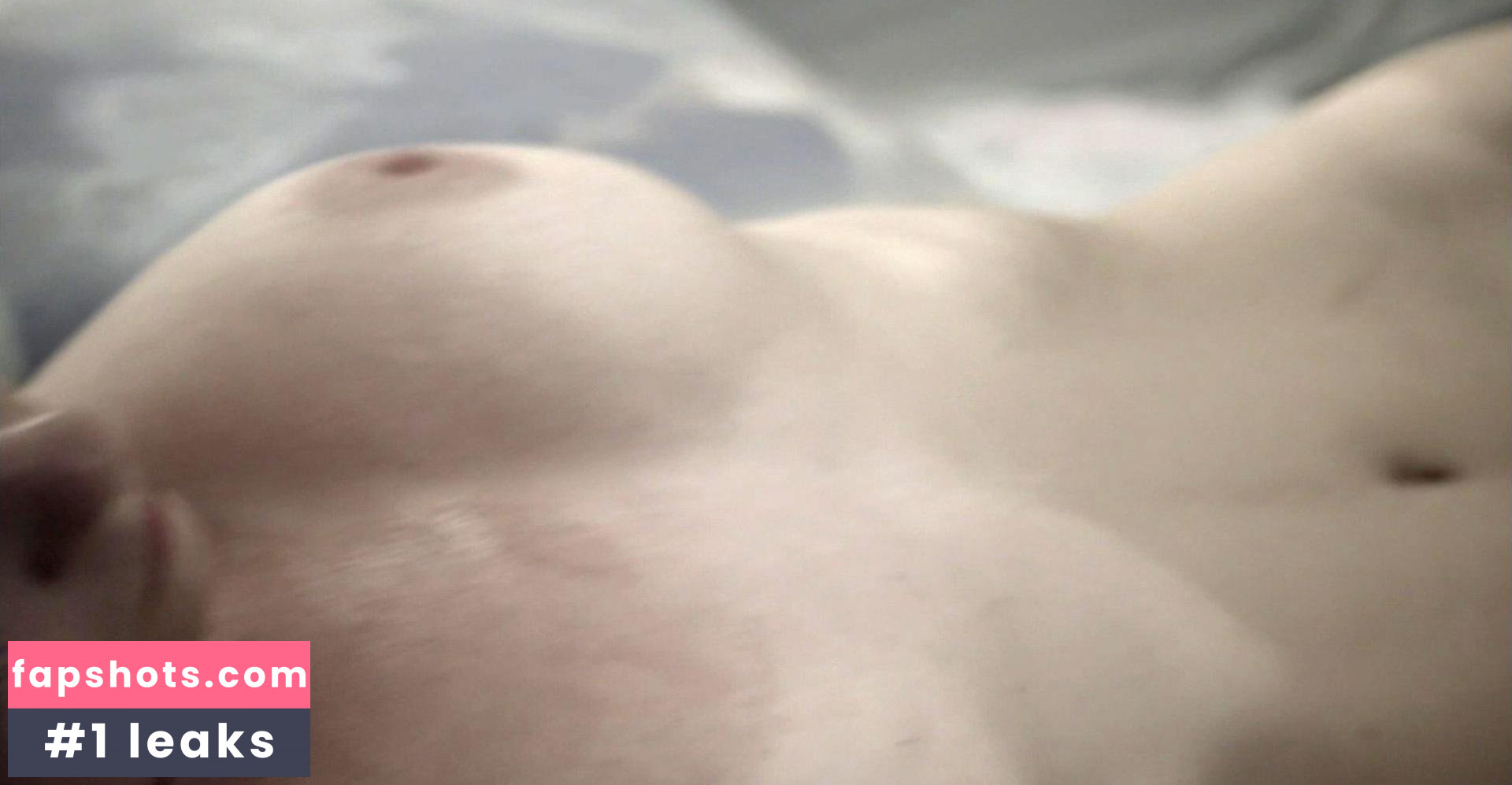 Victoria Almeida gallery photo #10