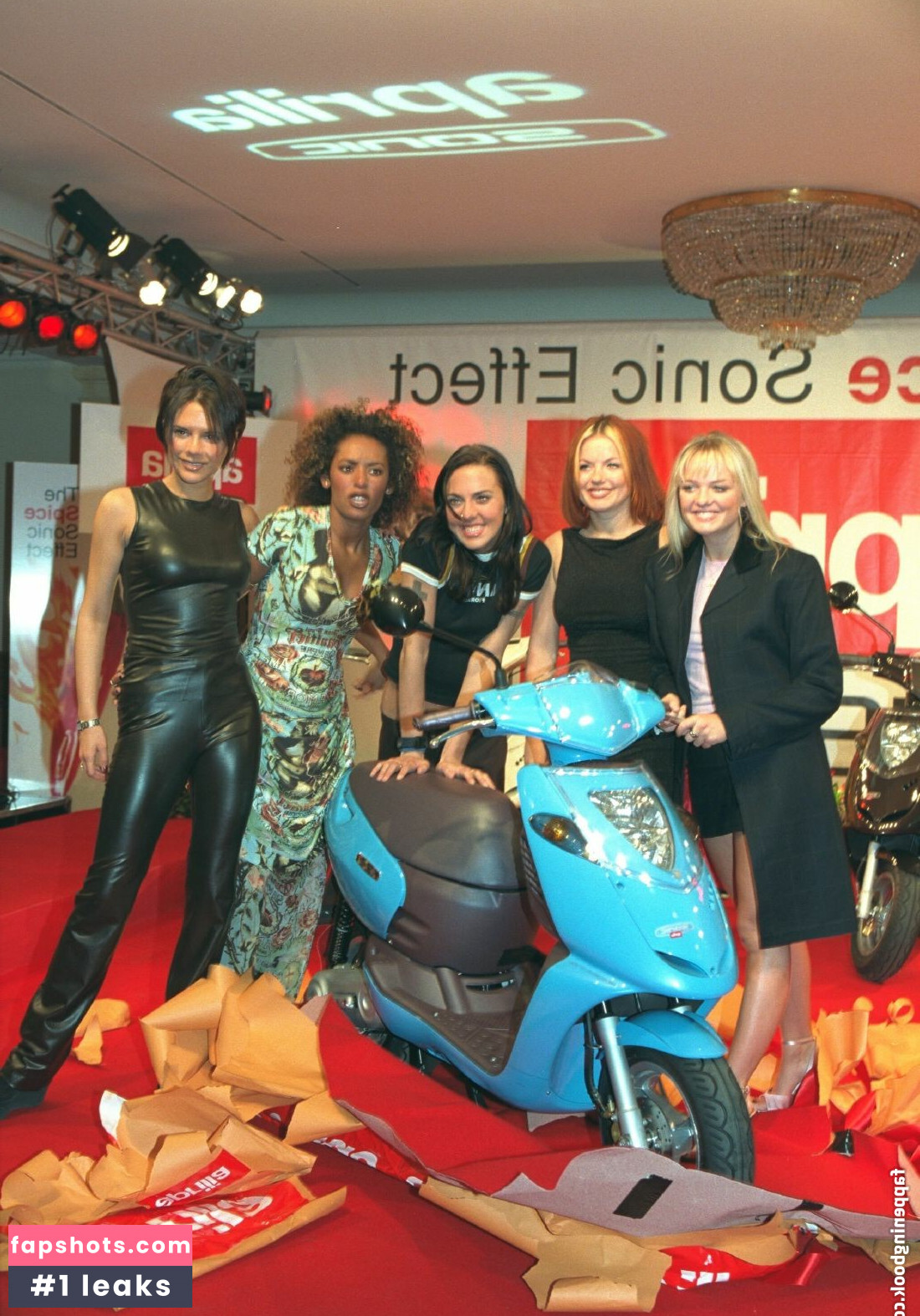 Victoria Beackham Nude Leaks OnlyFans Photos #25 - LeakJerk