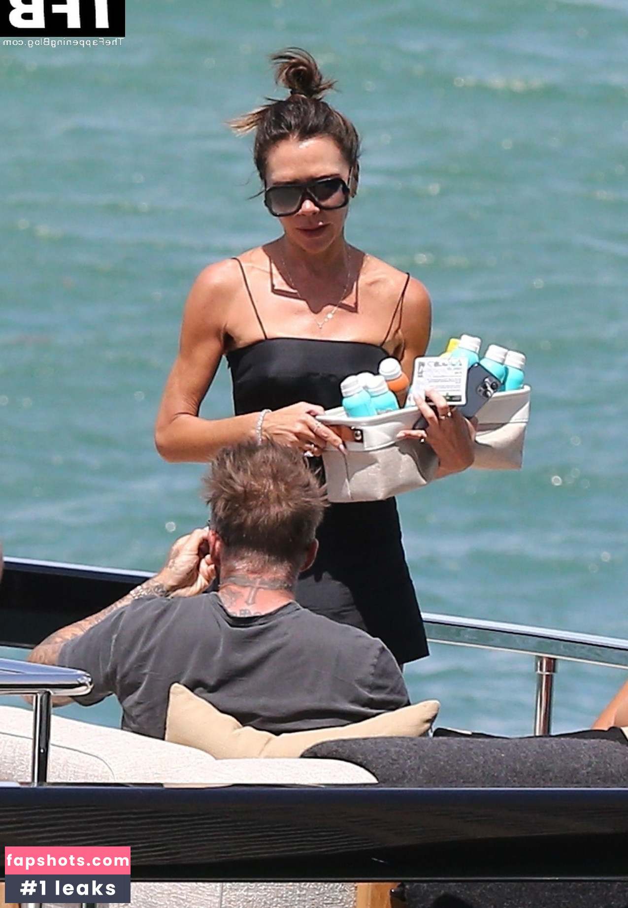 Victoria Beckham gallery photo #143