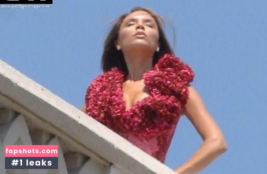 Victoria Beckham gallery photo #146