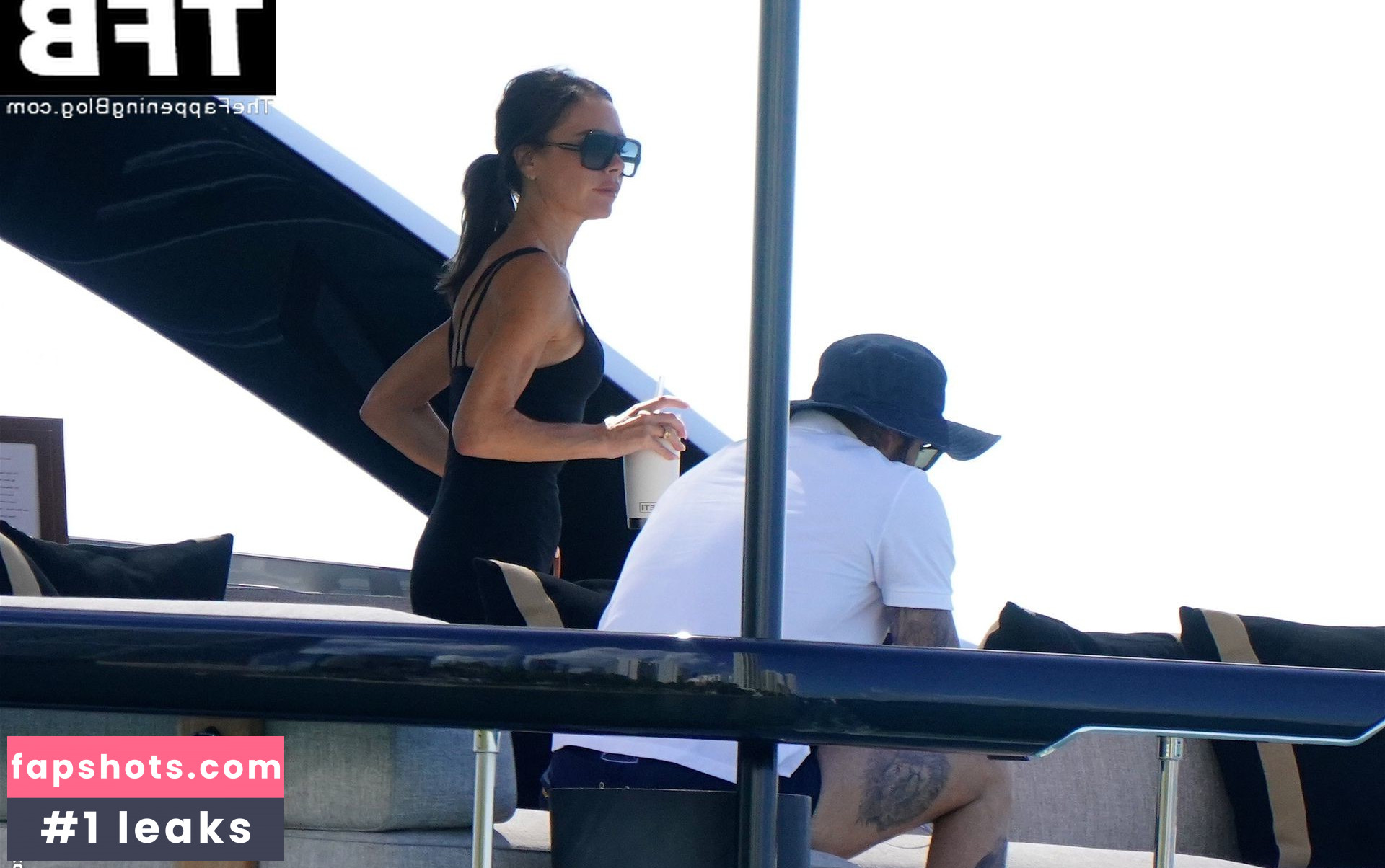 Victoria Beckham gallery photo #44