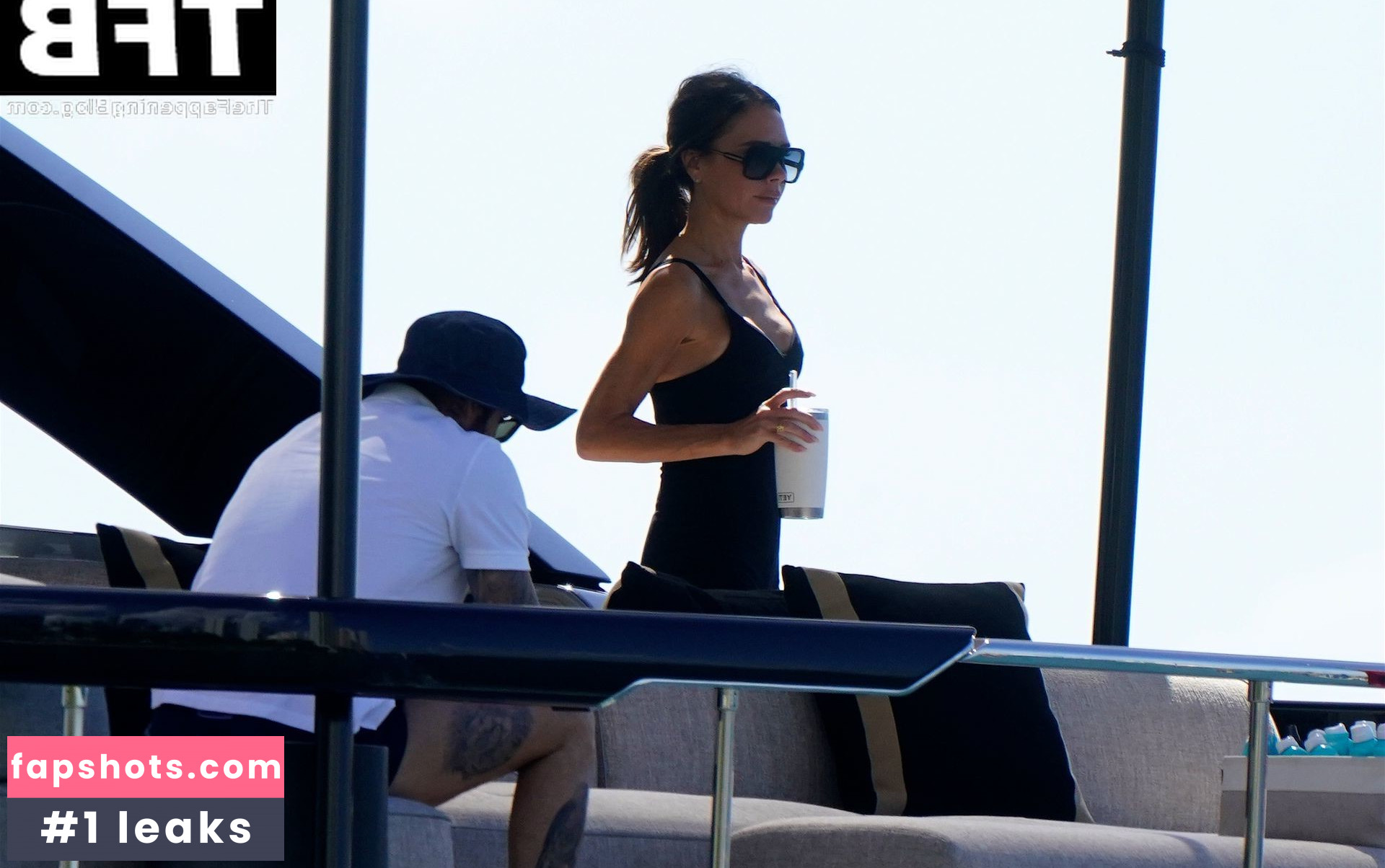 Victoria Beckham gallery photo #48