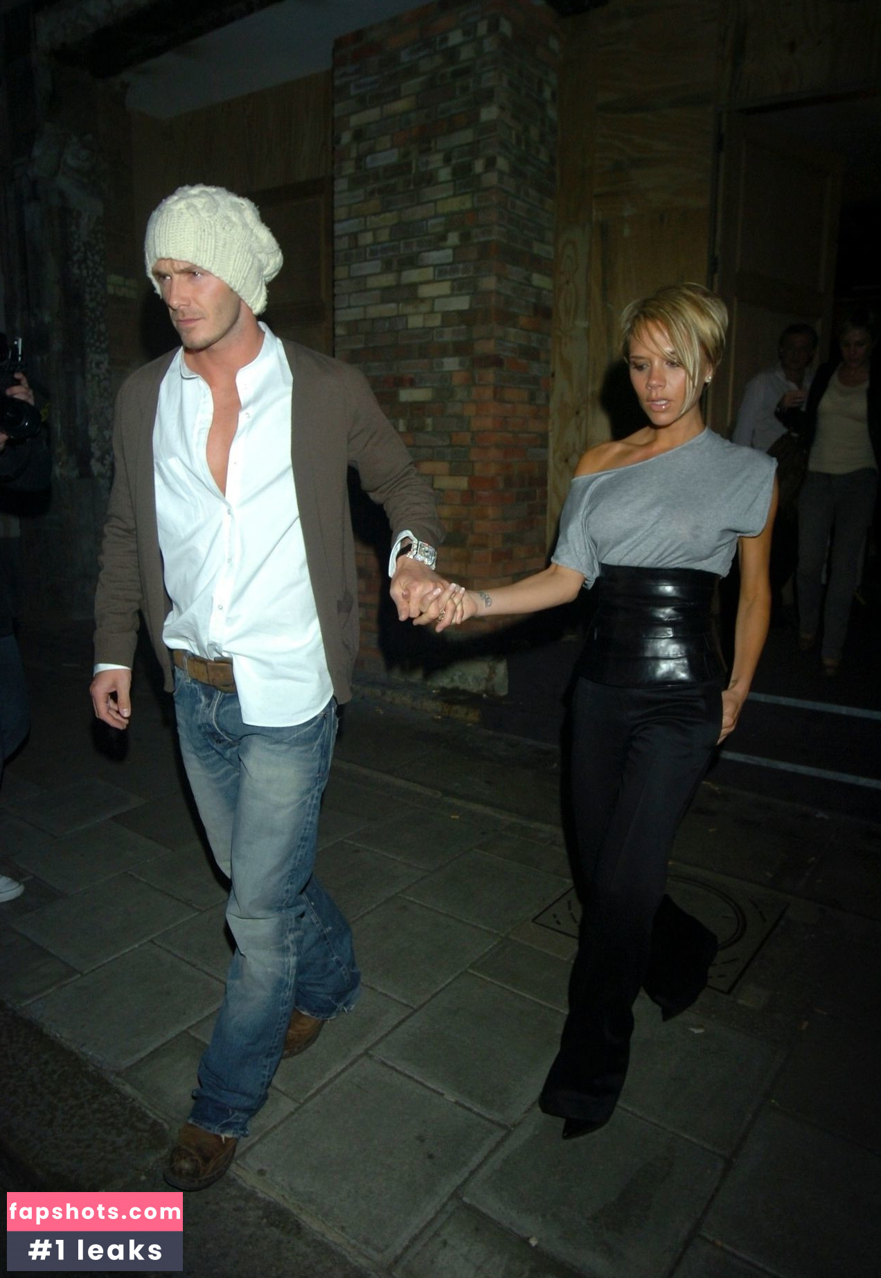 Victoria Beckham gallery photo #544