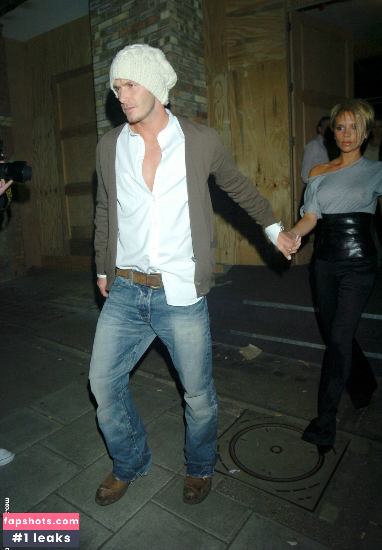 Victoria Beckham gallery photo #560