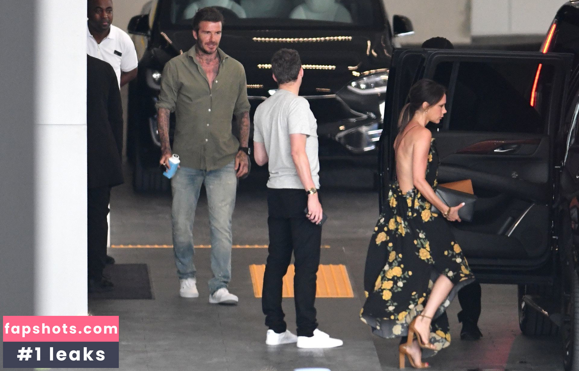 Victoria Beckham gallery photo #574