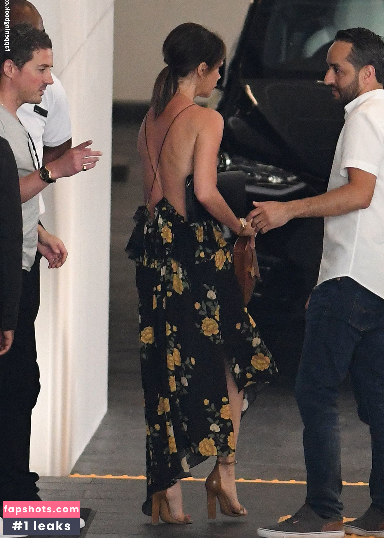 Victoria Beckham gallery photo #592