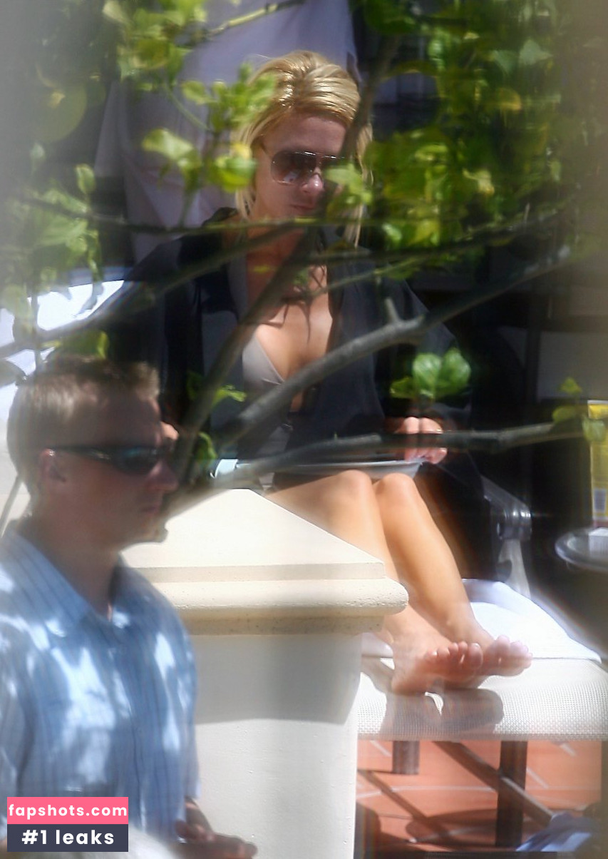 Victoria Beckham gallery photo #677