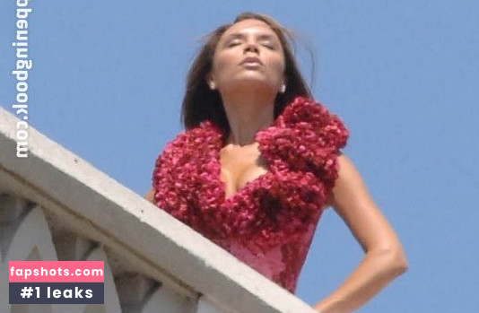 Victoria Beckham gallery photo #692