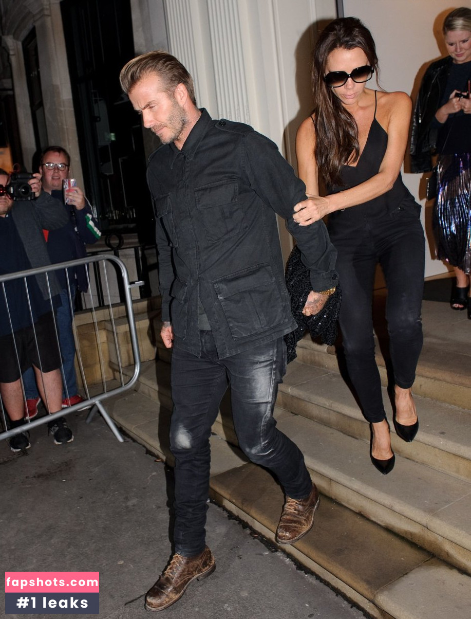 Victoria Beckham gallery photo #725