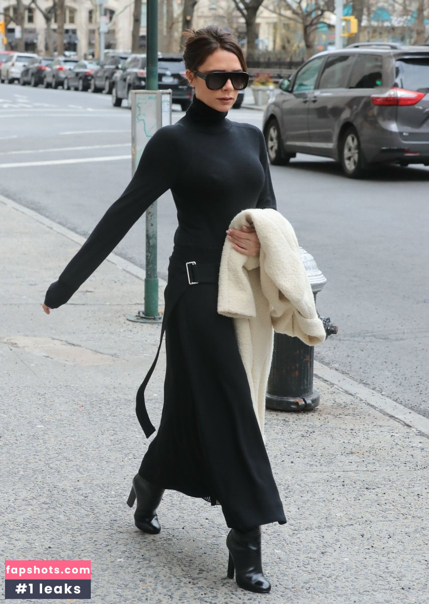 Victoria Beckham gallery photo #752